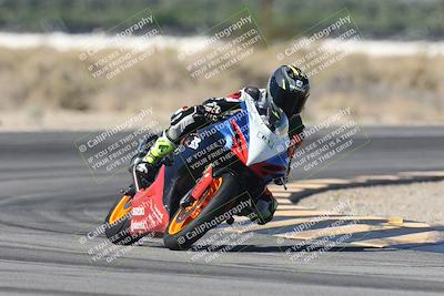 media/Oct-30-2025-Racers Edge (Thu) [[dabbdaf680]]/3-B Group/Session 4 Turn 16/